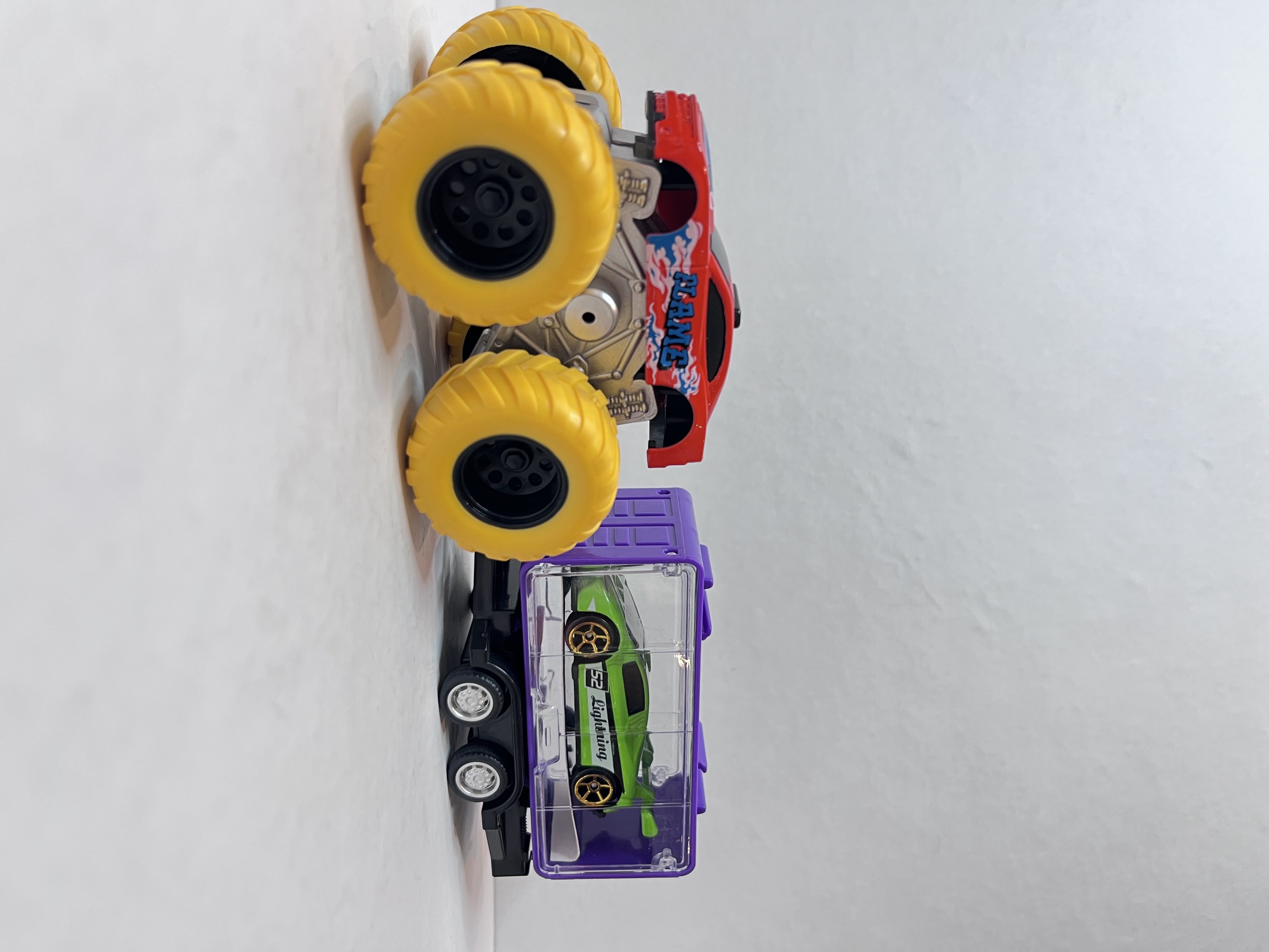 ماشین بازی قدرتی با یدک کش و بار